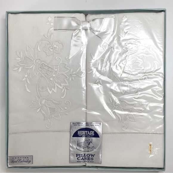 Vintage pillow cases - Picture 2 of 5